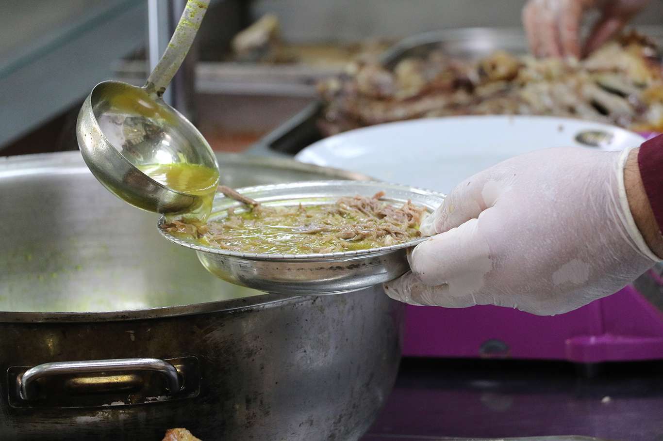 Şanlıurfa'nın yöresel enfes lezzeti: Tirit Çorbası Şanlıurfa'nın yöresel enfes lezzeti: Tirit Çorbası